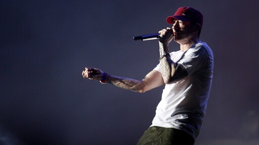 Kritiek om Eminem voor geluid pistoolschoten