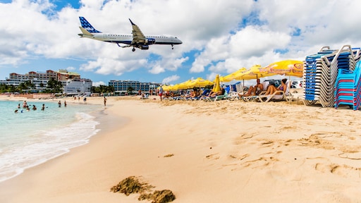 Hoe verder je vliegt, hoe duurder: hogere vliegtaks treft vooral verre reizen