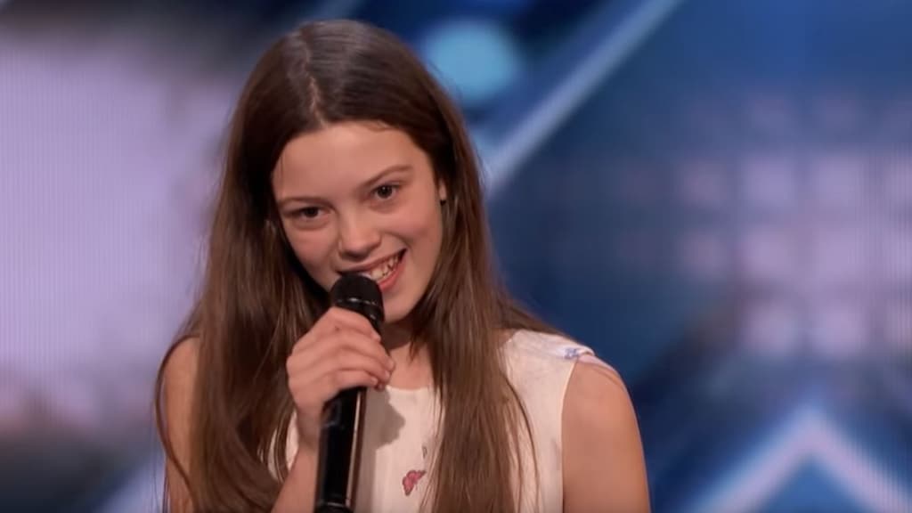 13-jarig verlegen meisje blaast jury America's Got Talent omver met rockoptreden