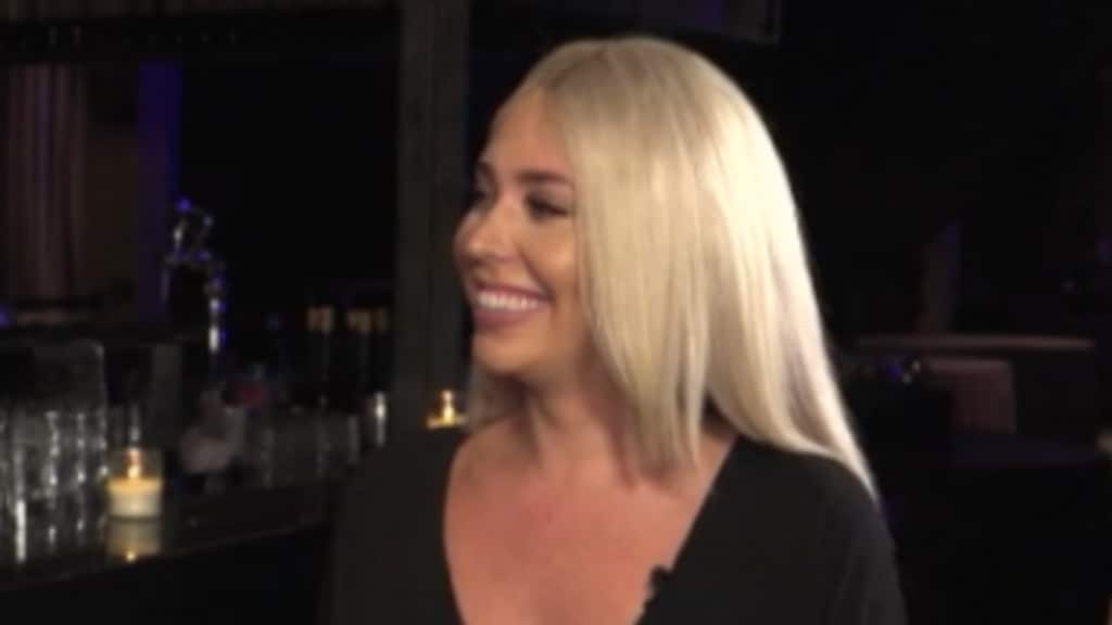 Verleidster Kelly onherkenbaar voor plastische chirurgie