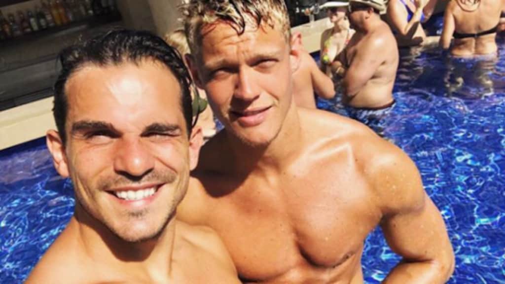 Vriend Ferry Doedens door een diep dal