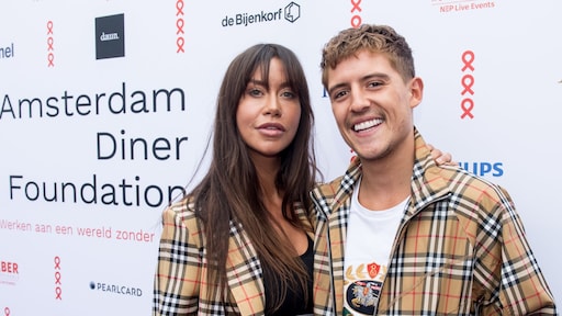 ZIEN: vonken vliegen eraf tussen Lil' Kleine en vriendin