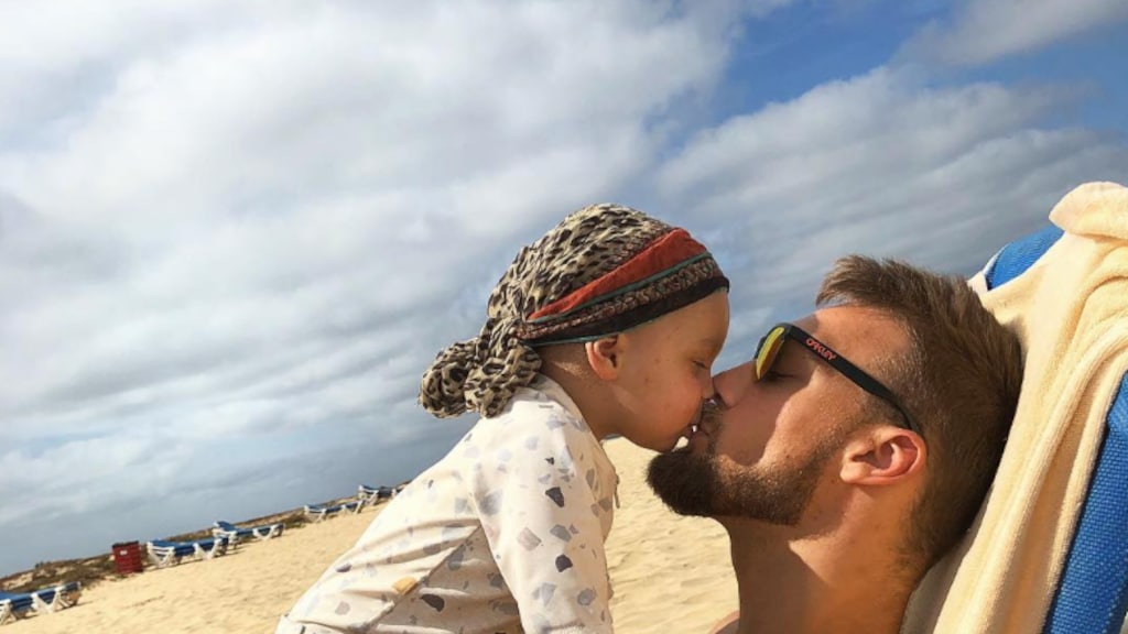 Lief: Kjeld Nuis en zoontje wensen je een goedemorgen