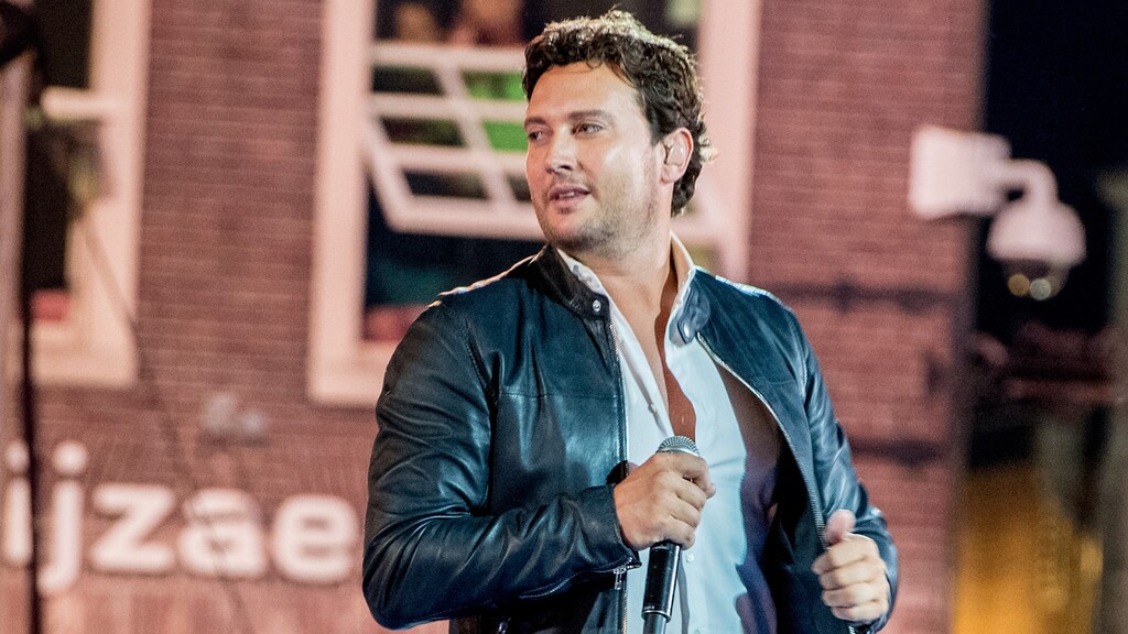 Tino Martin wisselt om de paar maanden van auto