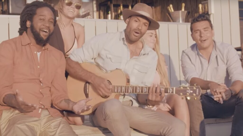 Jan Smit lanceert zijn nieuwe zomerse clip