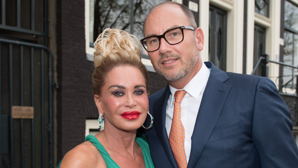 Glamourkoningin Connie Witteman slachtoffer van brute roof