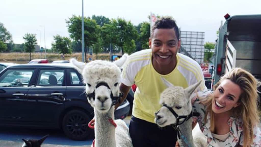 Igmar en Fien nemen afscheid van Mattie Valk