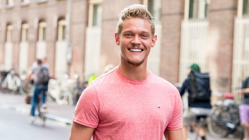 Minister vaart mee met GTST's Lucas tijdens Pride Amsterdam