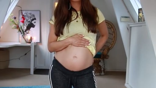 ZIEN: Bibi Breijman showt groeiende babybuik