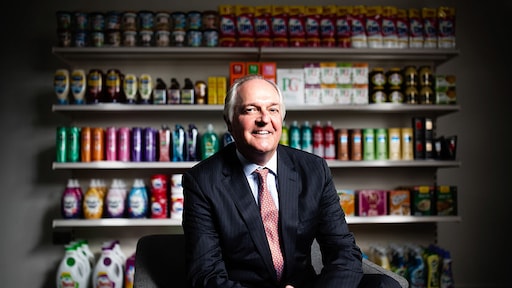 Miljoenen voor bedrijfstop: inkomens stijgen, loonkloof neemt toe