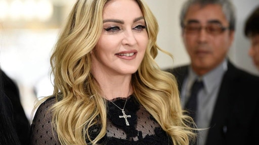 Madonna bezoekt ziekenhuis in Malawi