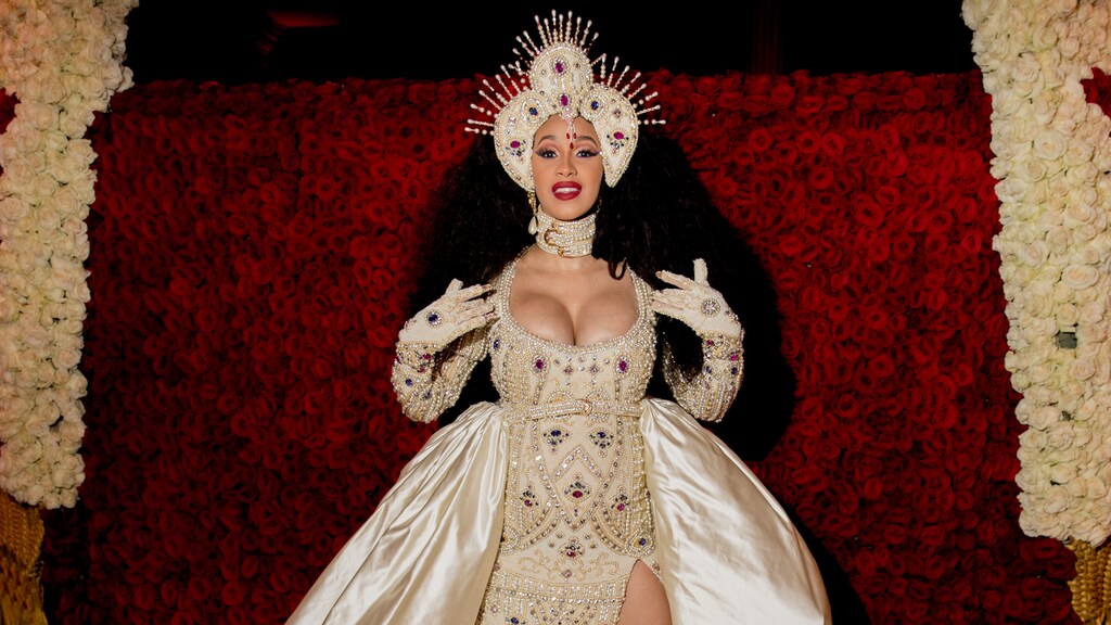 Cardi B geeft dochtertje enorm ledikantje
