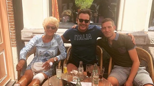 Aww: moeder Gerard Joling aangereden