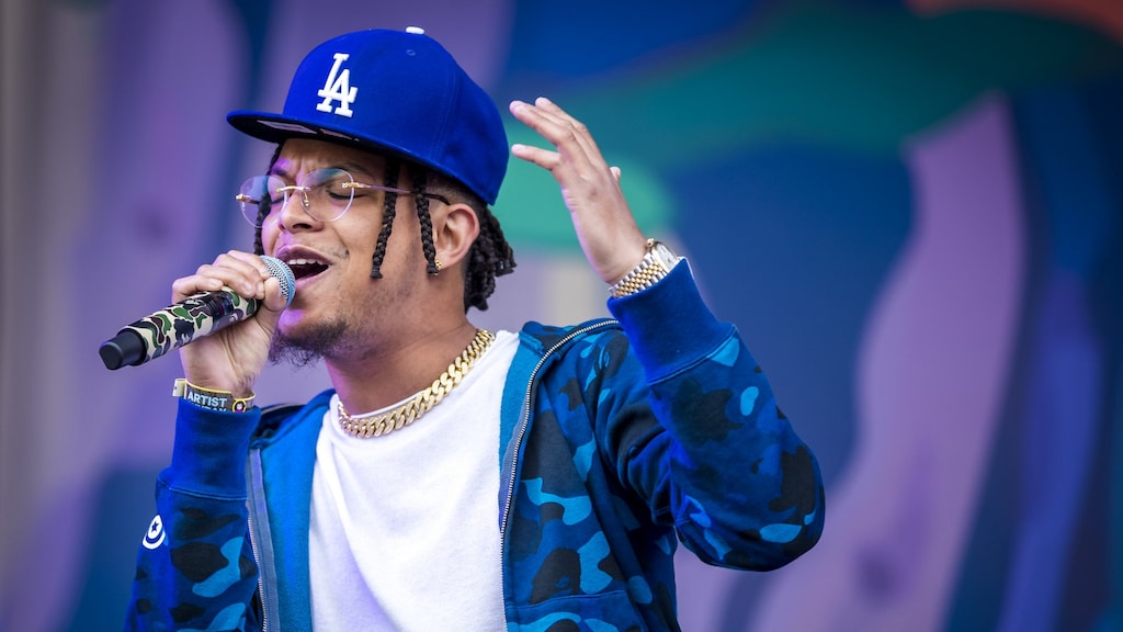 Swingend de zomer in met nieuwe track Ronnie Flex