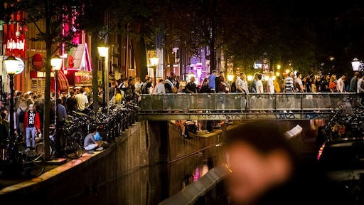 Wallen Amsterdam mogelijk vervangen door sekshotel of 'erotisch centrum'