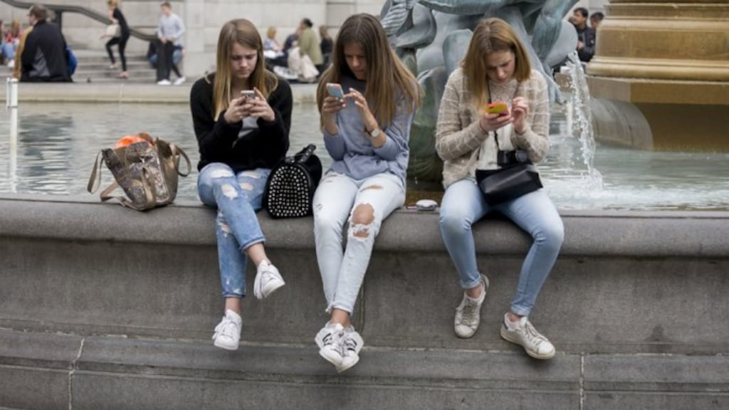 Groot onderzoek: social media maken tieners echt niet ongelukkig