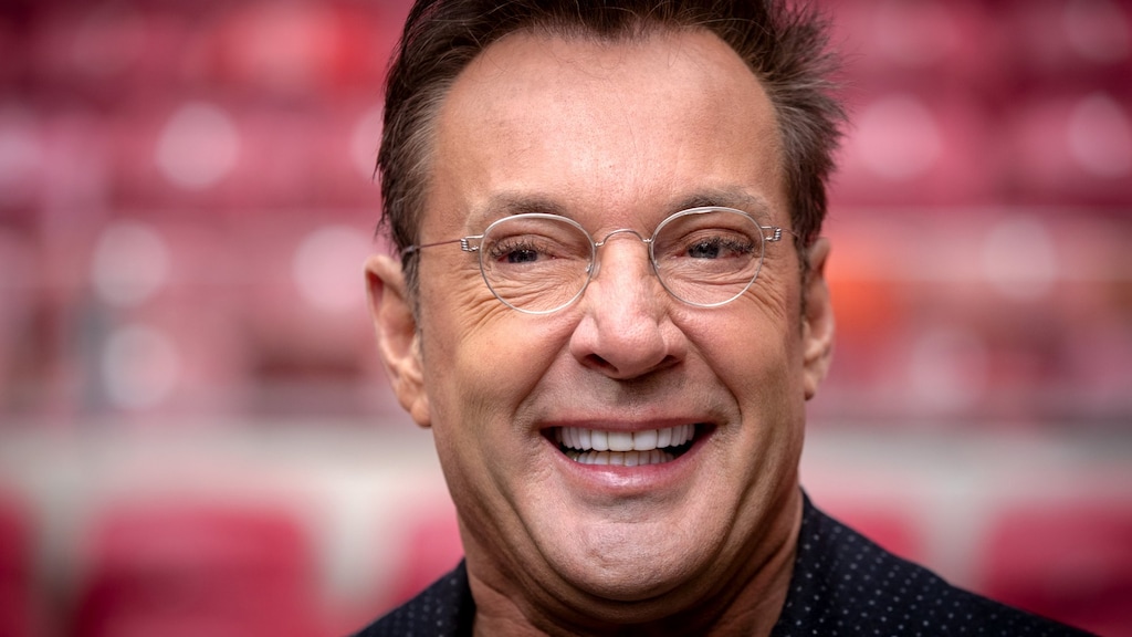 Een grote verrassing voor gierende Gerard Joling