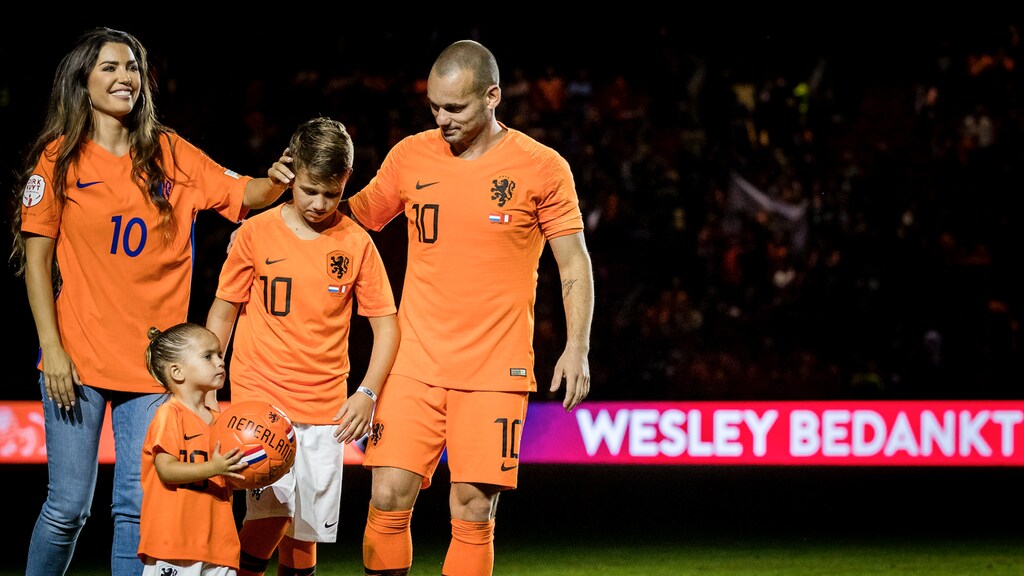 Bijzonder afscheidscadeau voor Wesley Sneijder