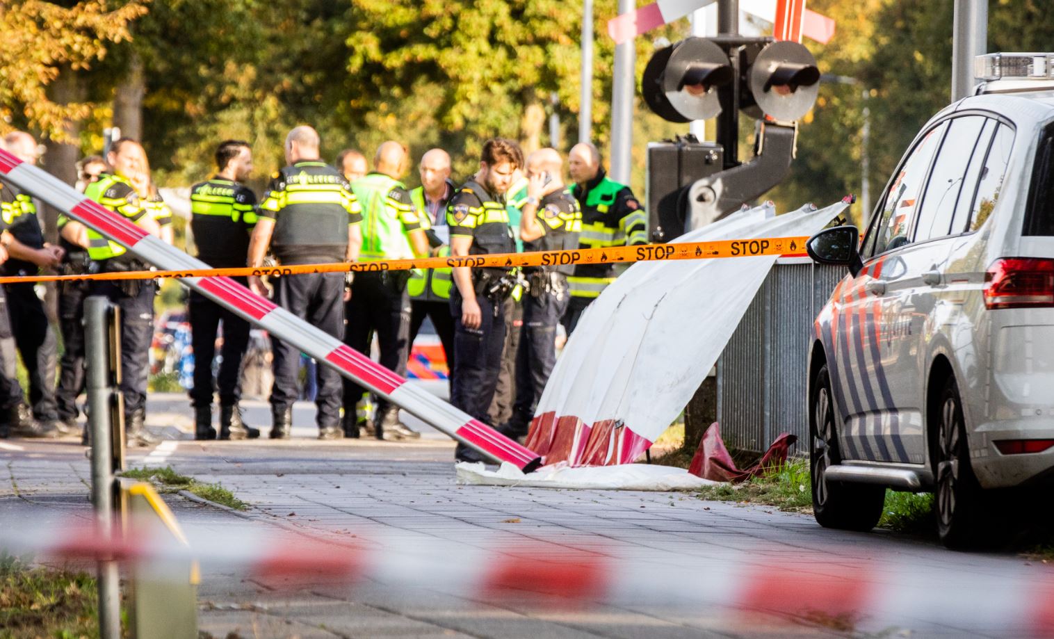Vier kinderen overleden bij botsing bakfiets en trein in Oss, twee zwaargewonden