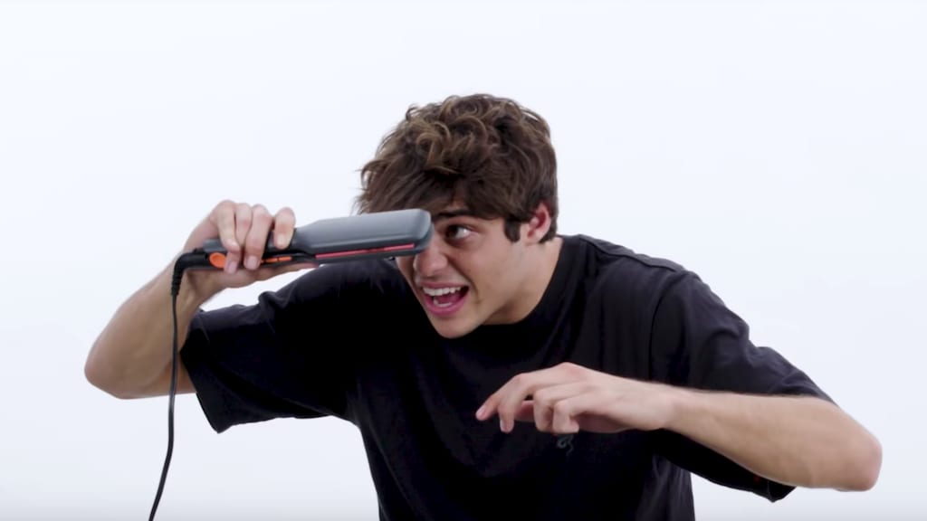Noah Centineo probeert 9 dingen die hij nog nooit heeft gedaan