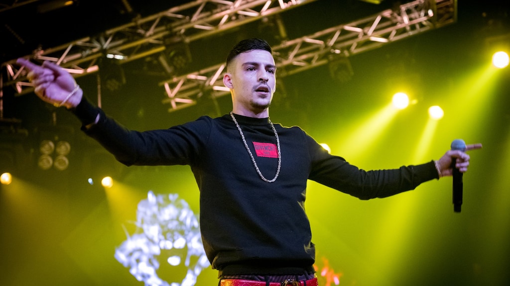 Boef opent klopjacht op autodief