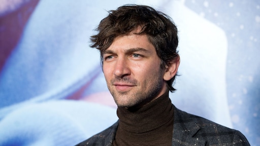 Michiel Huisman is in Nederland! Hier kun je hem spotten