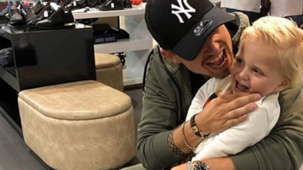 André Hazes wil super snoezige zoontje oppeuzelen