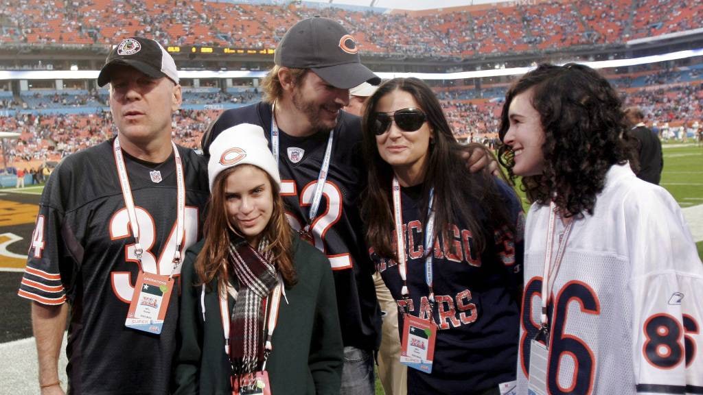 Ashton Kutcher draagt huis over aan ex-stiefdochter