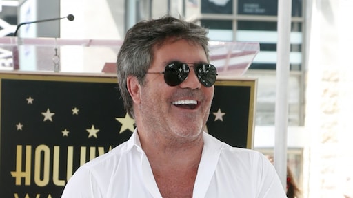 Simon Cowell geeft geld tegen hondenslachterijen