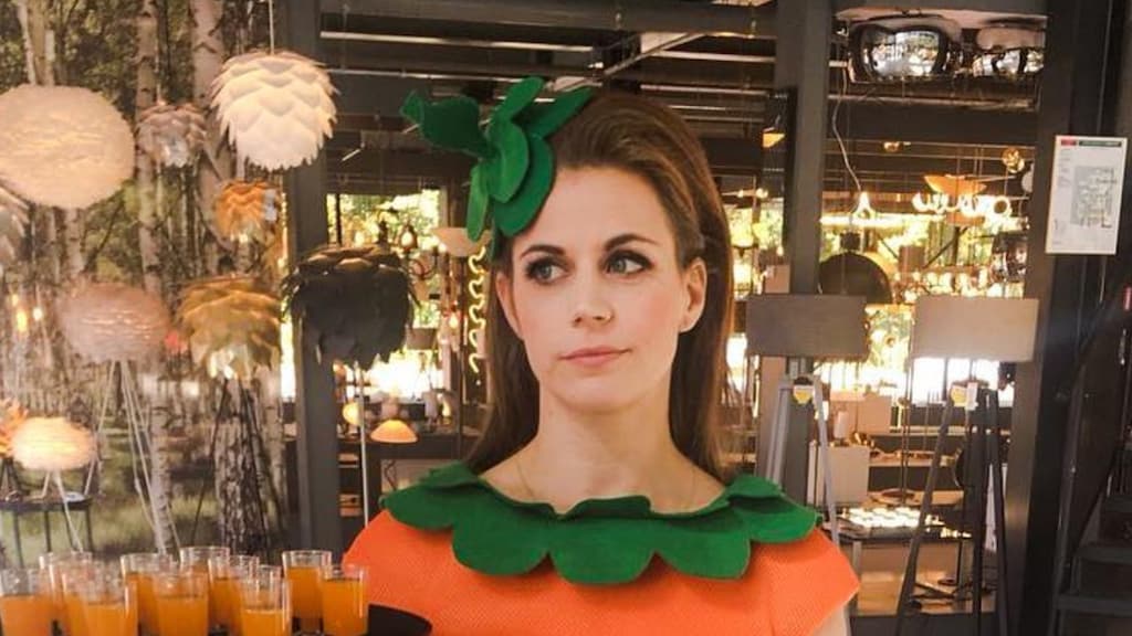 Elise Schaap deelt eerste fruitige foto van film Linda de Mol