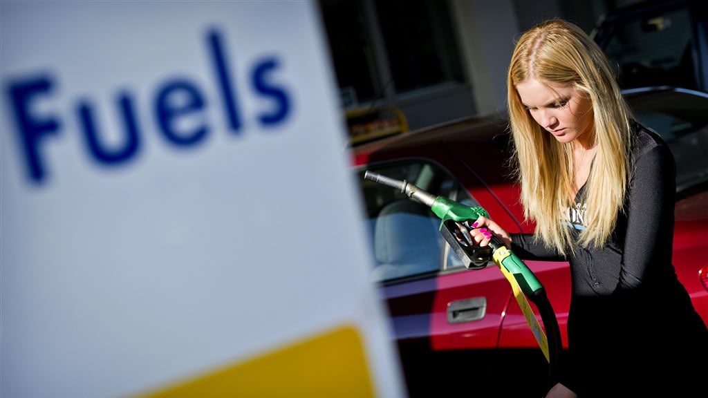 Autorijden en roken volgend jaar tientallen euro's duurder