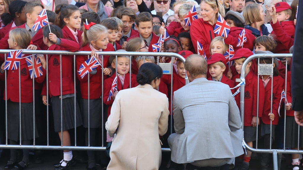 Té schattig: Harry en Meghan bezoeken de allerkleinsten