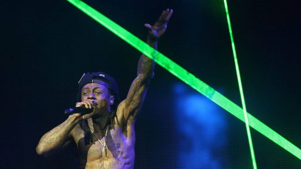 Vuurwapens veroorzaken chaos bij concert Lil Wayne