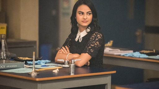 Riverdale's Camila Mendes datet met collega