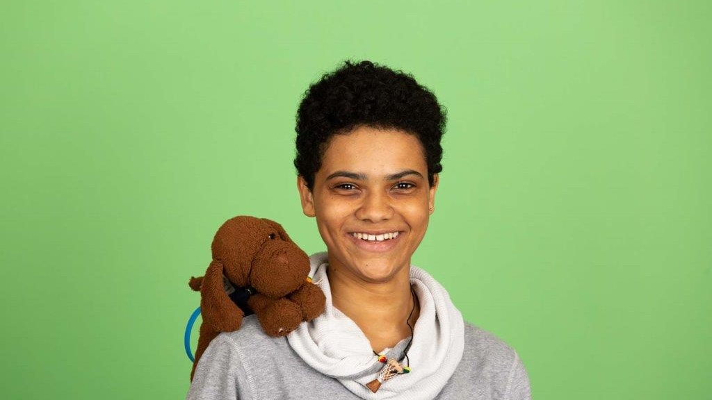 Jason: 'Op mijn schouder zit mijn hulphond Lenon, die heb ik altijd bij me'