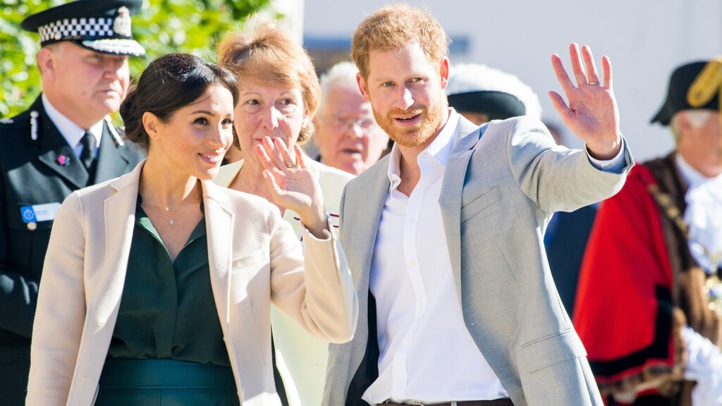 Privéjet Harry en Meghan geraakt door bliksem