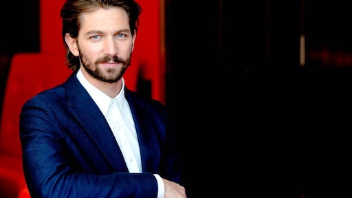 Stephen King enthousiast over serie Michiel Huisman