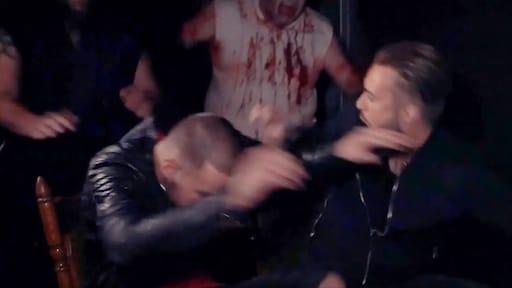 ZIEN: Donny Roelvink pist bijna in zijn broek van angst