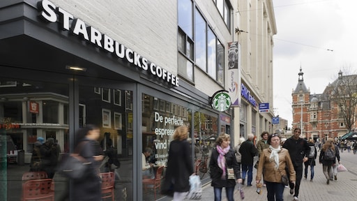 Starbucks sluit kantoor in Amsterdam, 190 mensen verliezen baan