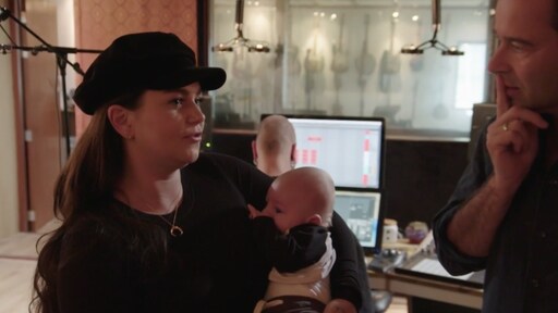 Roxeanne Hazes gunt zoontje Fender een normale jeugd