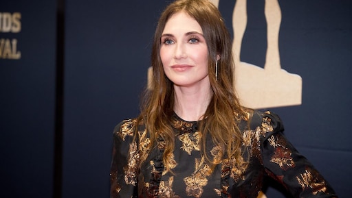 ZIEN: Kindje Carice van Houten kletst erop los