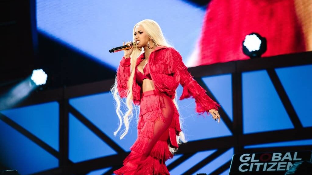 Cardi B slaat miljoen voor foto dochtertje af