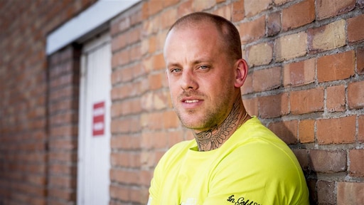 Jebroer wil al zijn collega's van Boxing Stars slaan