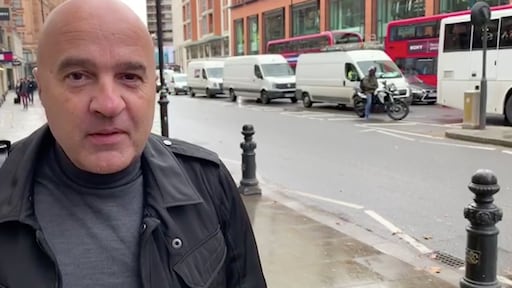 John van den Heuvel stadion uitgezet met zoon