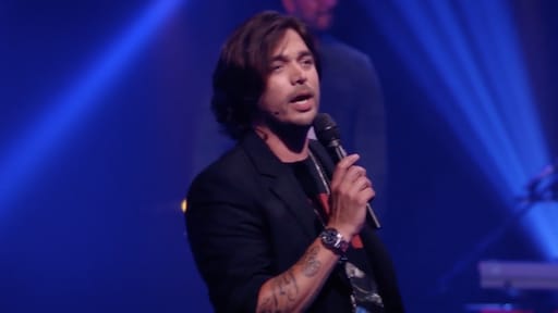 Prachtig: Waylon zingt Kleine Jongen