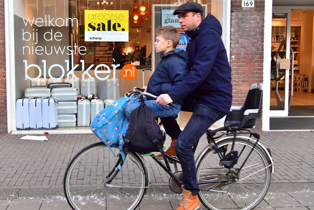 Wie koopt Blokker? 'Laat Blokker met Hema integreren'