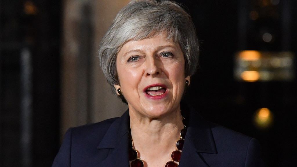 May vraagt bevolking in brief om steun voor brexitdeal