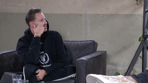 Fred van Leer aangeslagen door ziekte vader