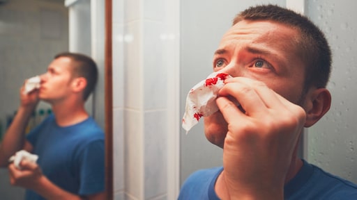 Erik werd geslagen door zijn vriendin: 'Ik wilde mijn kind niet achterlaten'