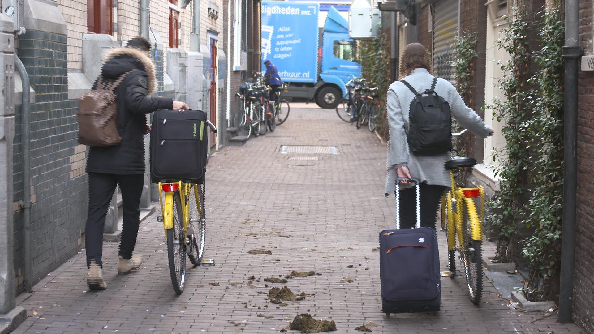 Amsterdam pakt Airbnb nog harder aan, licht toeristen van bed